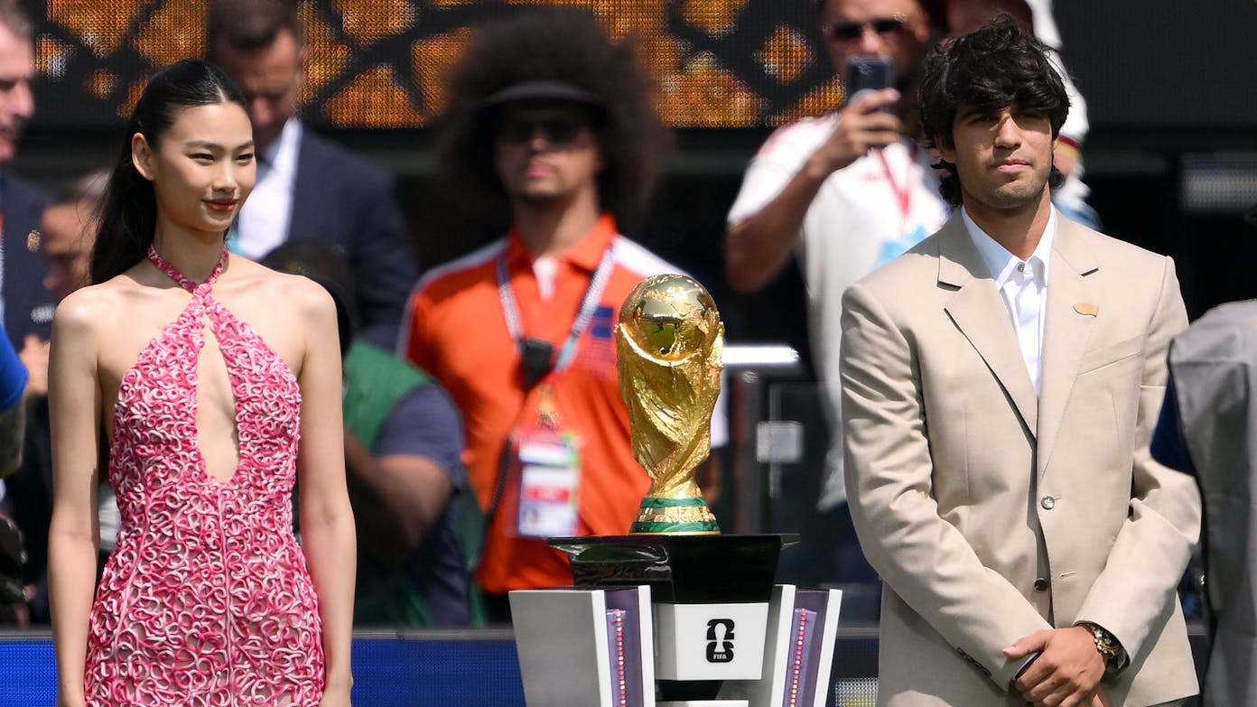 Carlos Alcaraz carried out the FIFA World Cup trophy pre-game on Sunday.