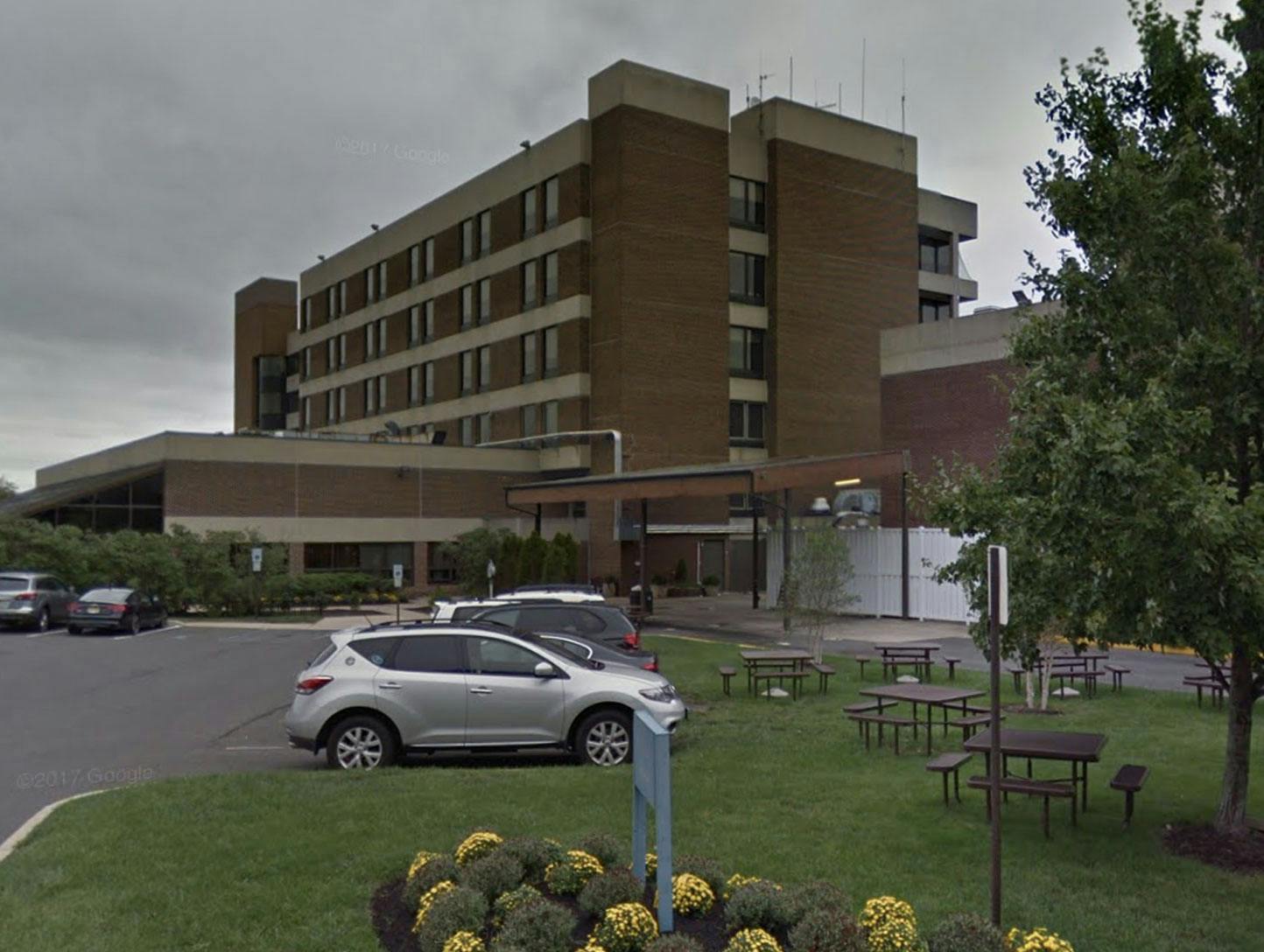 freehold spine location