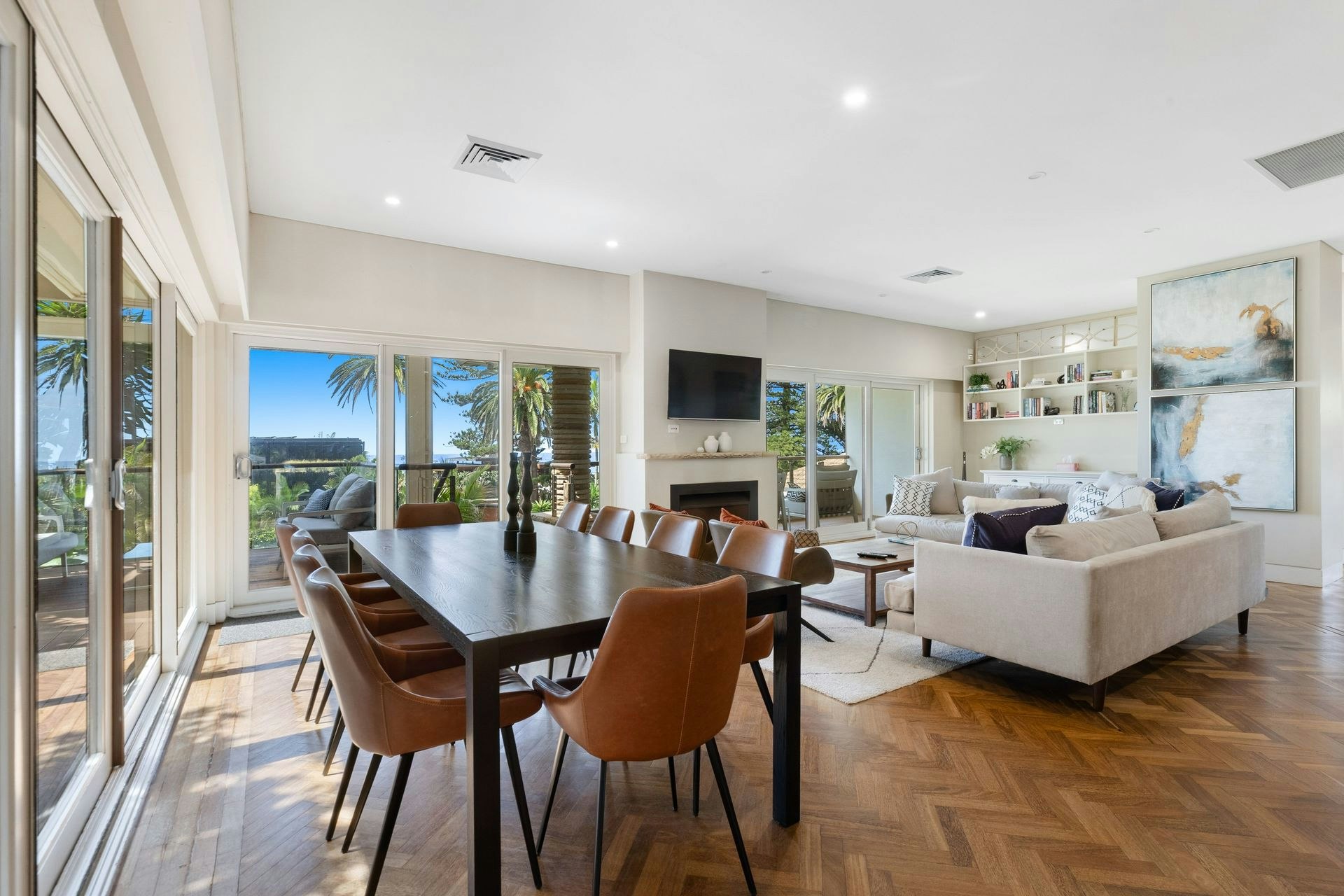 Image of dining room