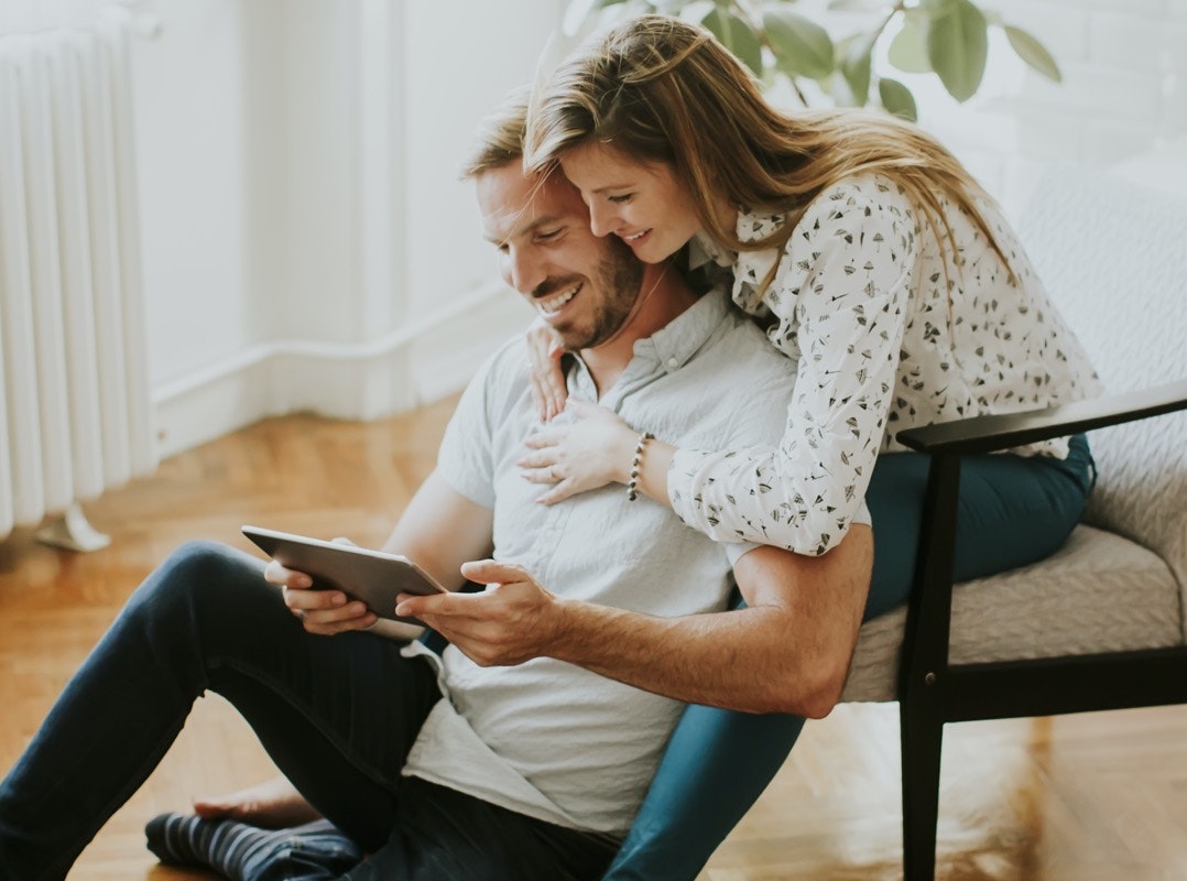 WITH OVER 40 YEARS OF EXPERIENCE IN LEASING AND MANAGEMENT, WE KNOW WHAT IT TAKES TO MAXIMISE YOUR RENTAL YIELD. OUR EXPERTS TAKE THE STRESS OUT OF THE DAY TO DAY STUFF WHILE KEEPING YOU FULLY INFORMED AND UP TO DATE.