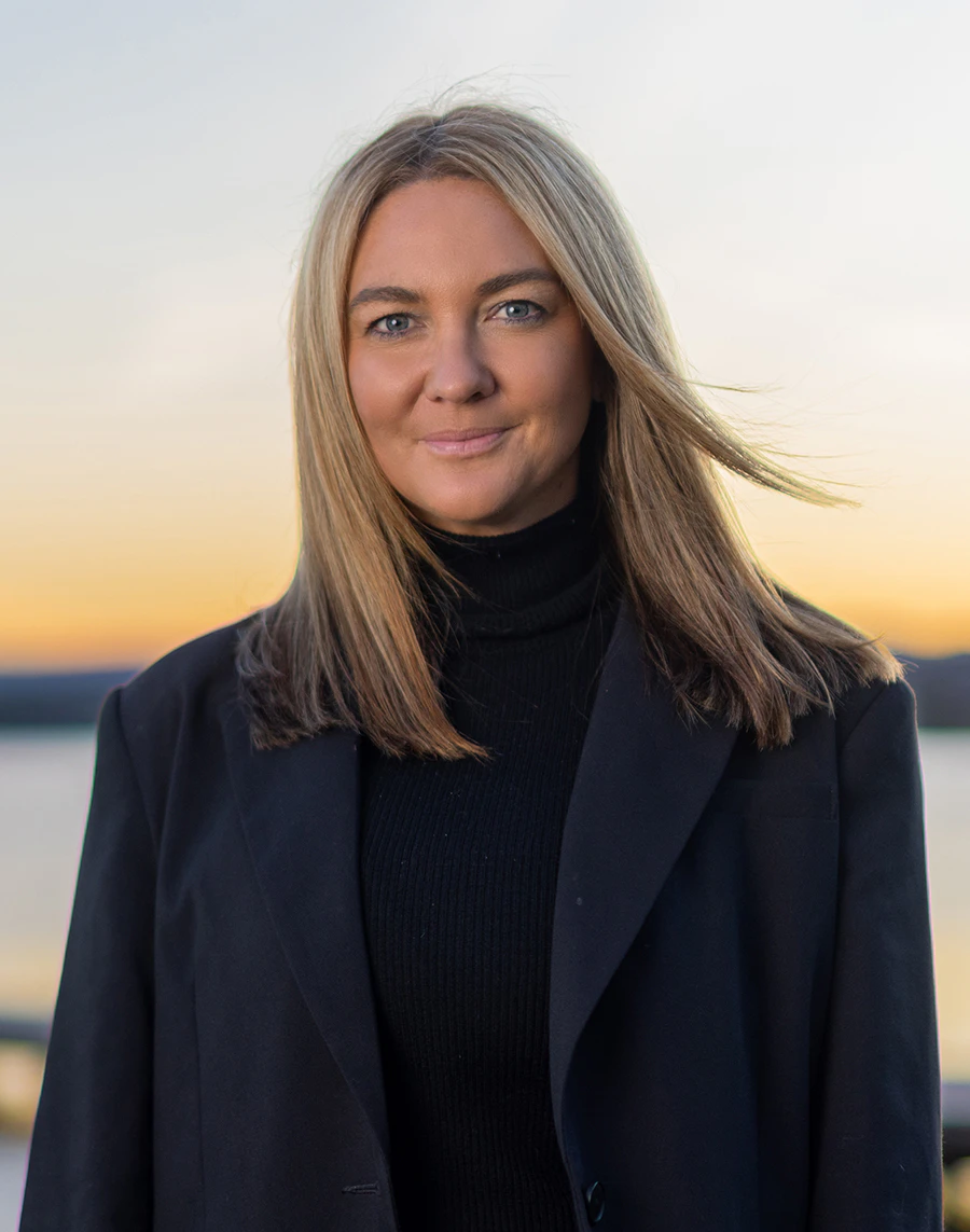 Jessica-Lee Molan