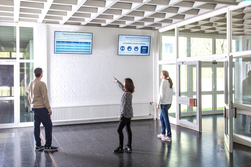 Education_Hall_Q-Line image