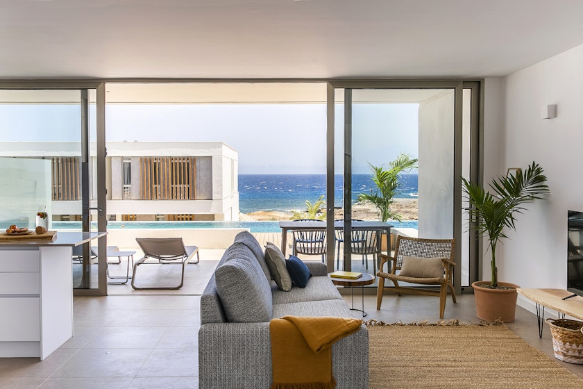 Nivaria Beach Apartments and Villas 5 image