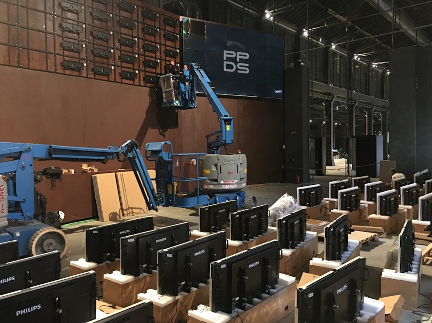 2 - LED wall - IMG_1988 image