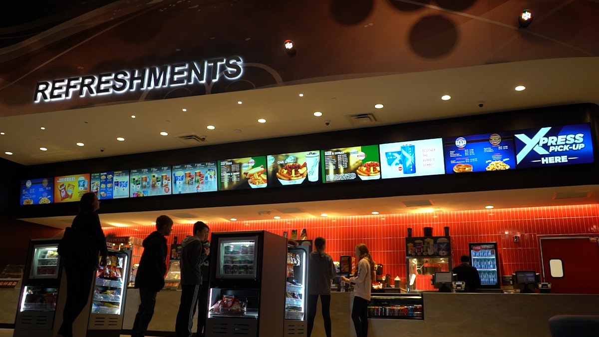 showcase cinema v06 00 01 02 04