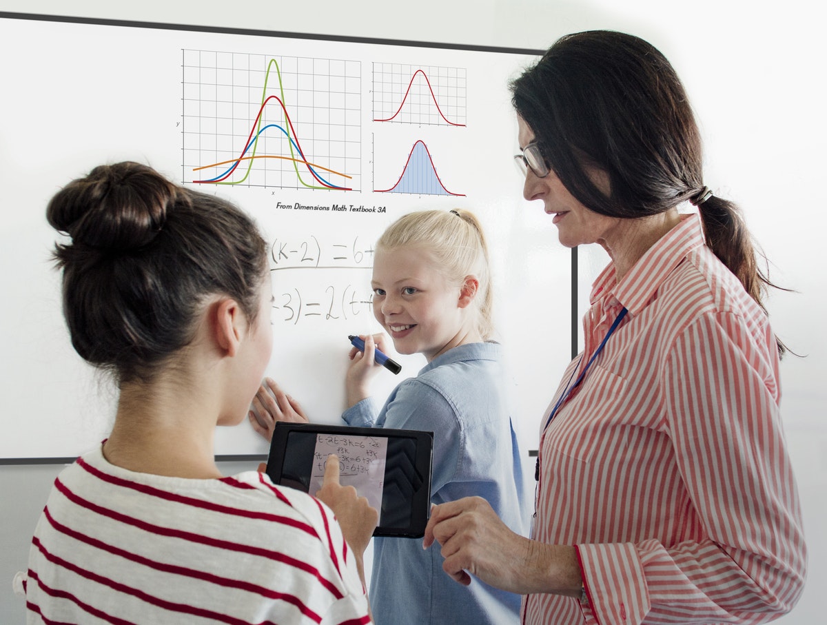 T-Line_Education_whiteboard mode image