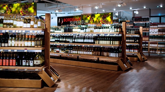 s line wine shop 2