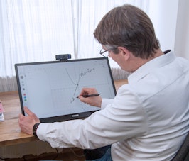 4 distance learning focus image