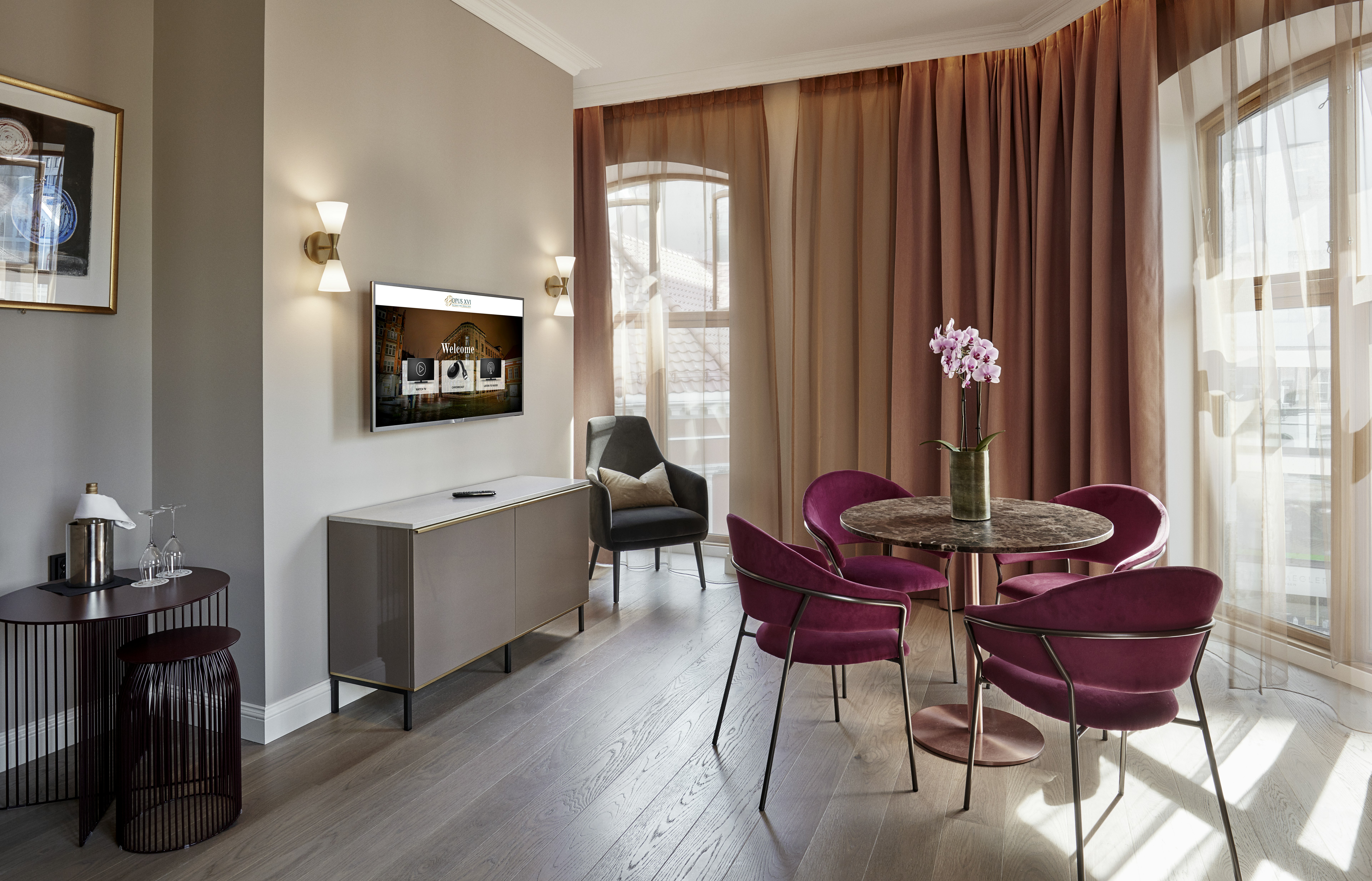 180601 philips opus xvi 7012