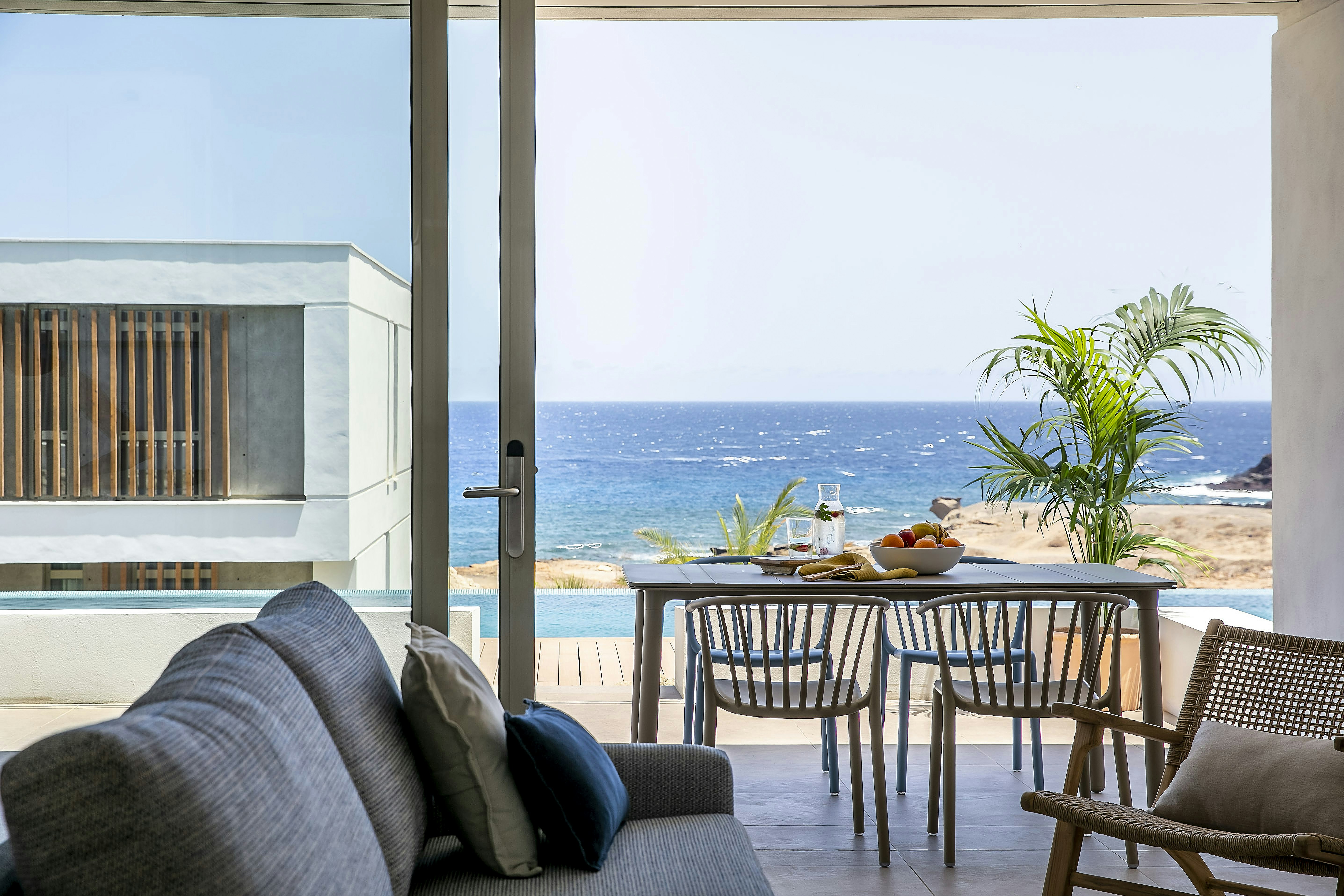 nivaria beach apartments and villas 4