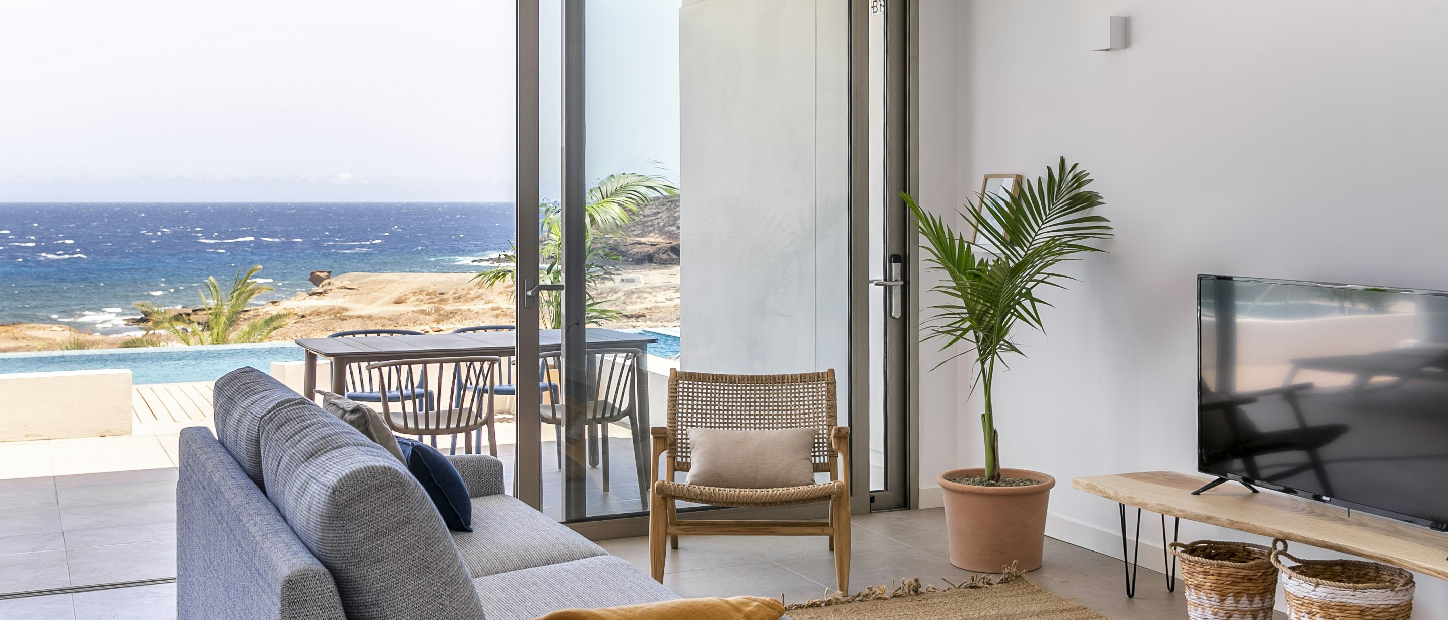 nivaria beach apartments and villas 1