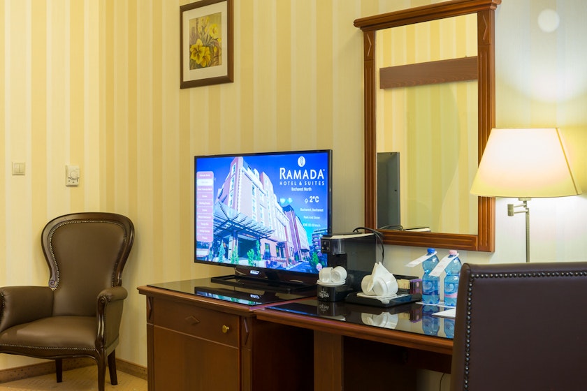 © Simion Buia_Philips_Ramada-Nord-contact@academiadefotografie.ro_+40763654920-9945
