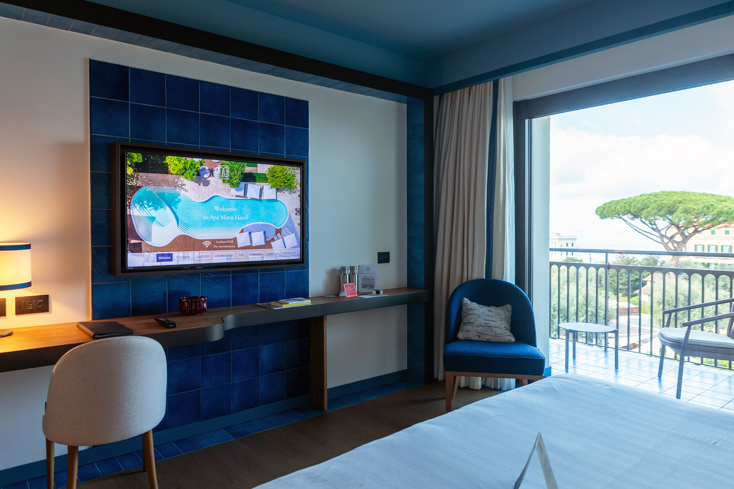 AraMaris_Room2