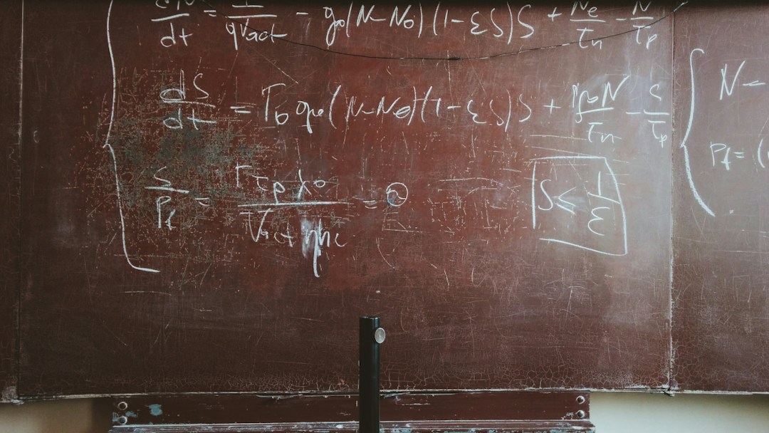 Arrière-plan virtuel gratuit tableau école