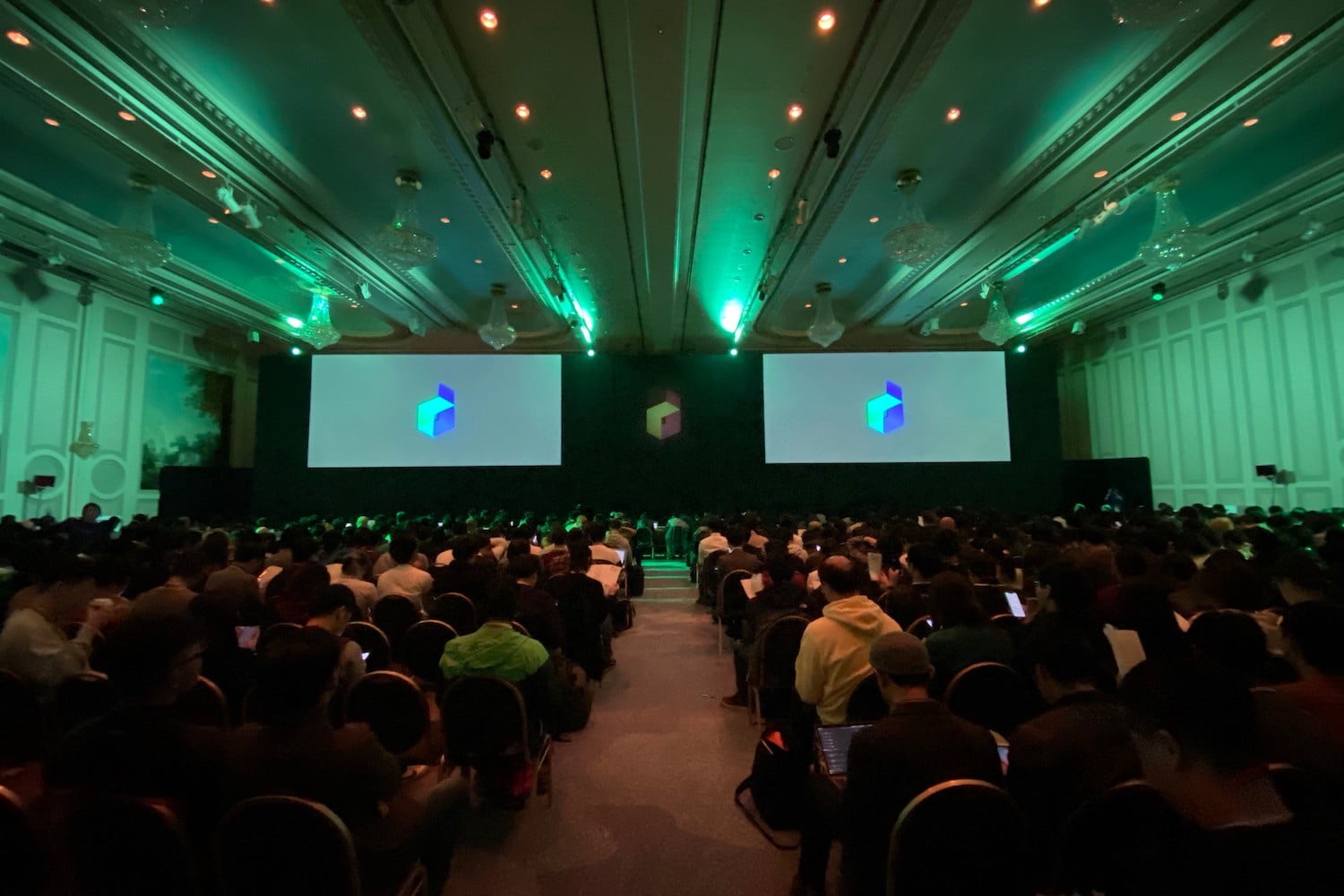 hybrid event tailored to virtual and in-person audiences