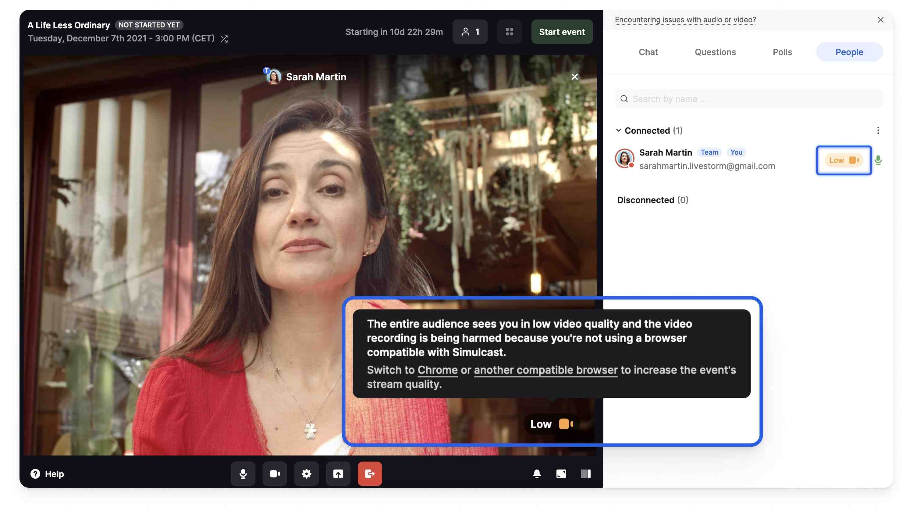 Woman on Livestorm virtual training experiencing trouble with her audio and video because she is on a non-compatible browser