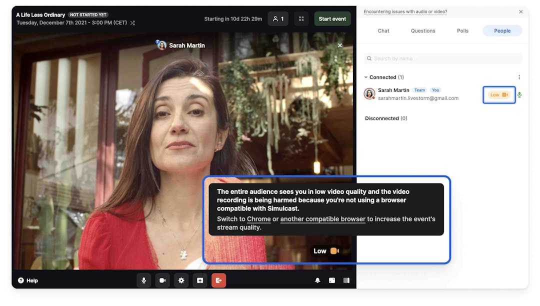 Woman on Livestorm virtual training experiencing trouble with her audio and video because she is on a non-compatible browser