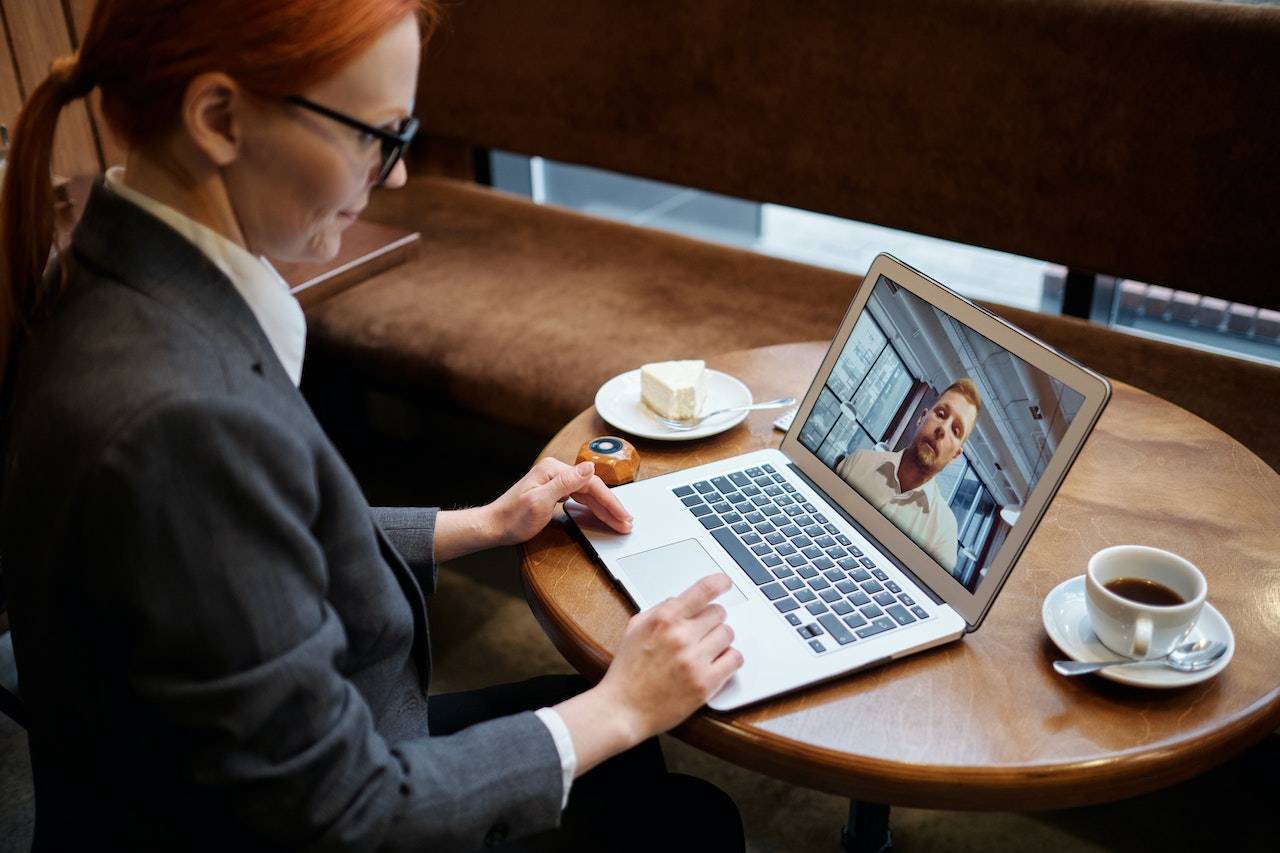 How to Motivate & Inspire Teams With a Virtual Kick Off Meeting