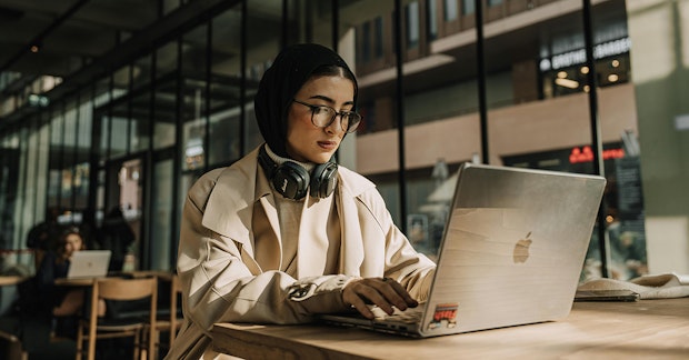 marketer using AI tools