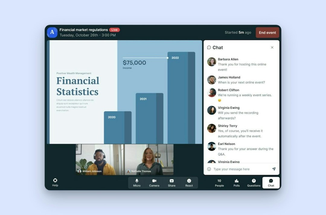 A presentation with live chat in the Livestorm event room