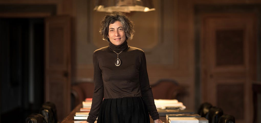 Dal 1993 Lorenza Sebasti è Amministratore delegato del Castello Di Ama Dal 1993 Lorenza Sebasti è Amministratore delegato del Castello Di Ama