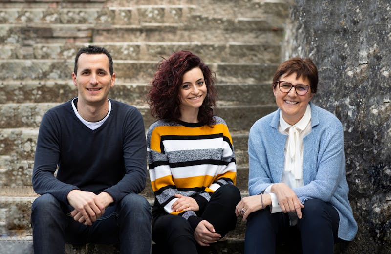 Jonathan Pianigiani, Lisa Rinaldi e Tiziana Fineschi si occupano della parte gestionale e amministrativa dell’Azienda
