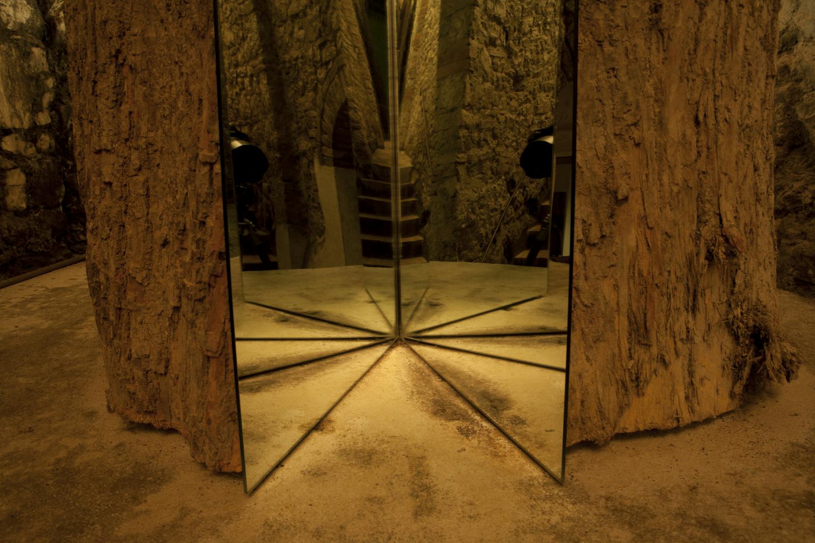 2000 Michelangelo Pistoletto – L’Albero di Ama. Divisione e moltiplicazione dello specchio