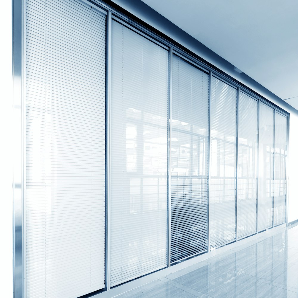 MultiSlide Glass Doors/Partitions and Installation Mesa