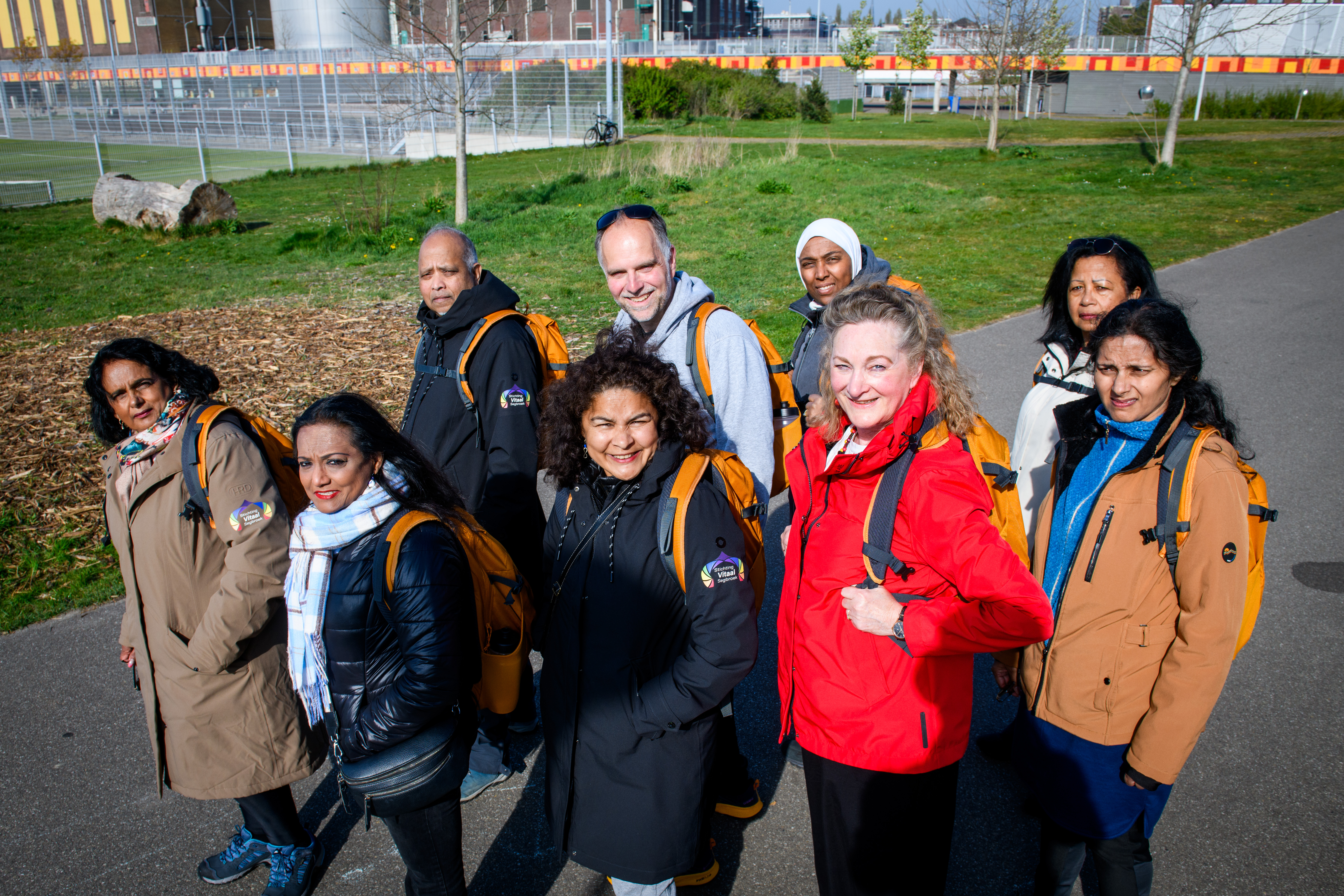 Wandelbegeleiders en 2 vrijwilligers