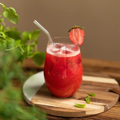 Drink truskawkowo grejpfrutowy
