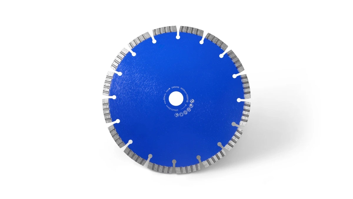 Diamond cutting blade