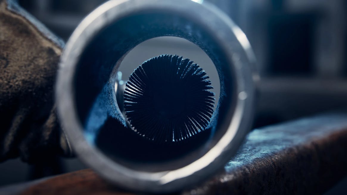 griding metal with flap wheel