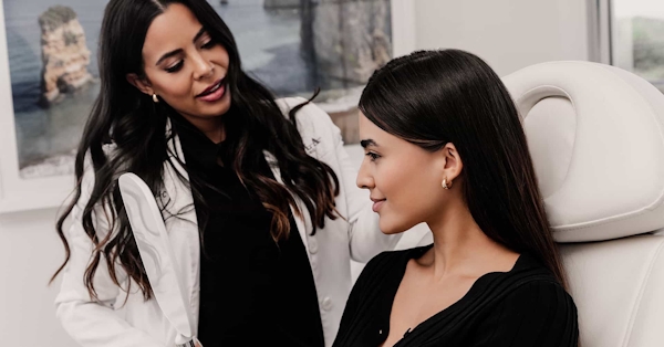 doctor talk to patient