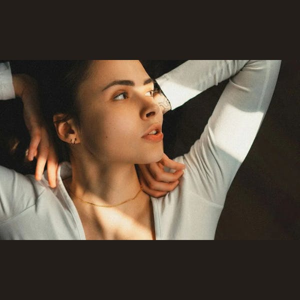 Dr. Klausner featured in NewBeauty: Article titled This is What Chin Filler Really Looks Like Before and After