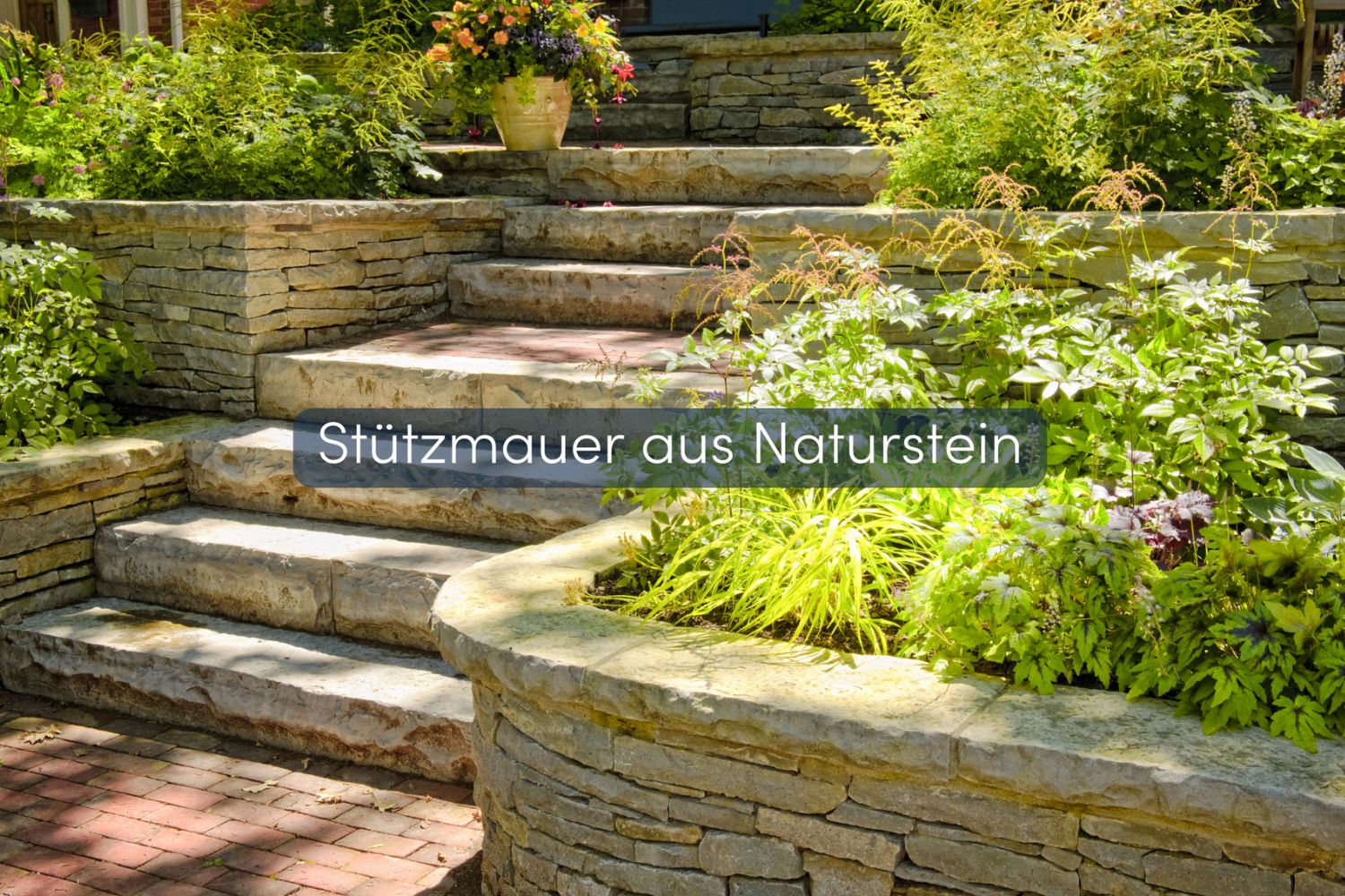 Stützmauer Naturstein