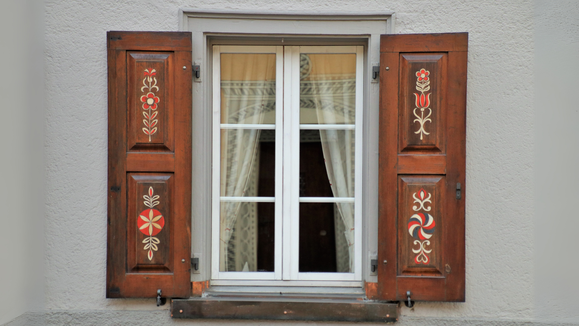 Rénover ou remplacer ses volets ? Faites le bon choix pour votre maison