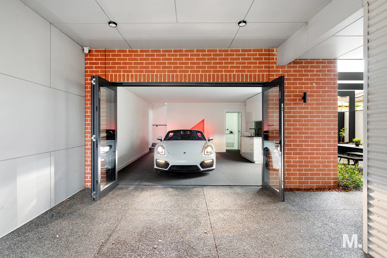 garage