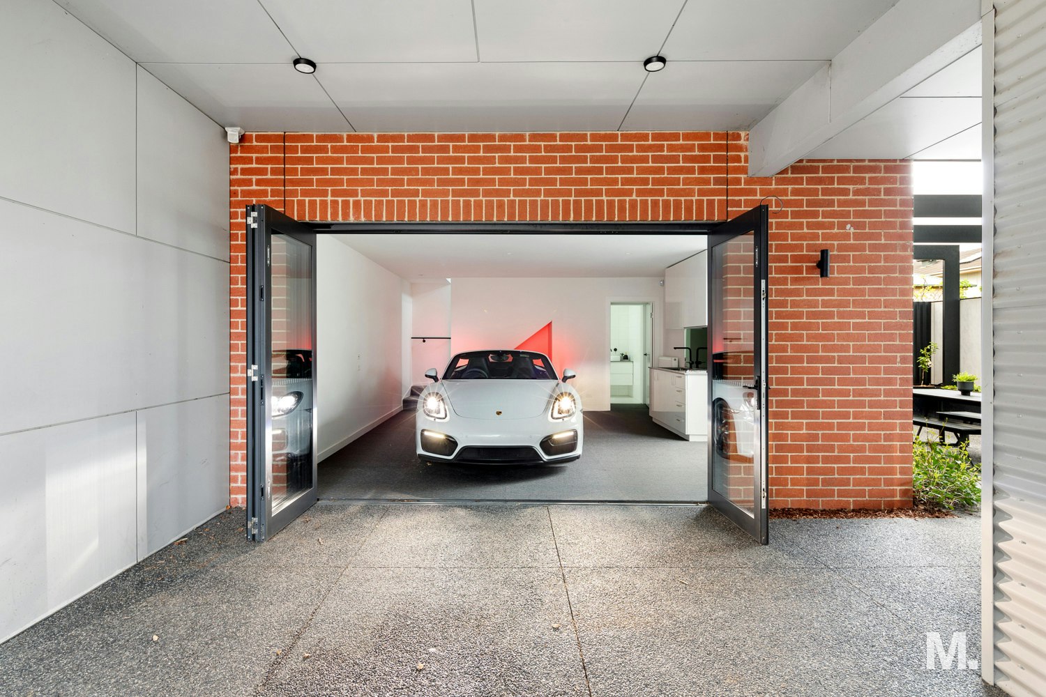 garage