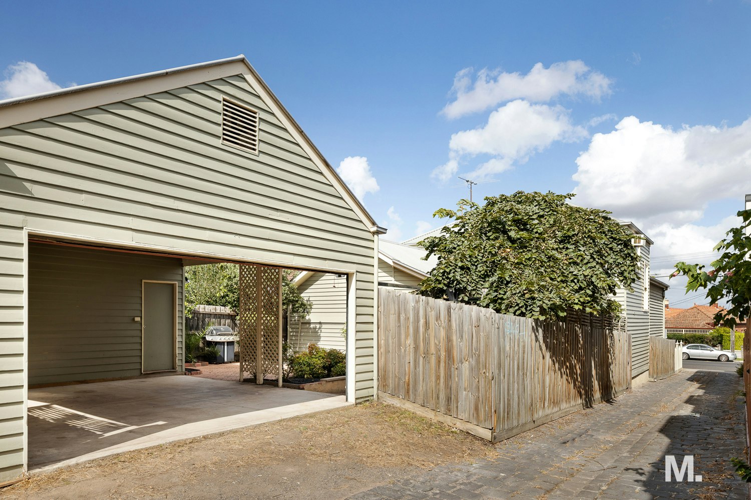 garage