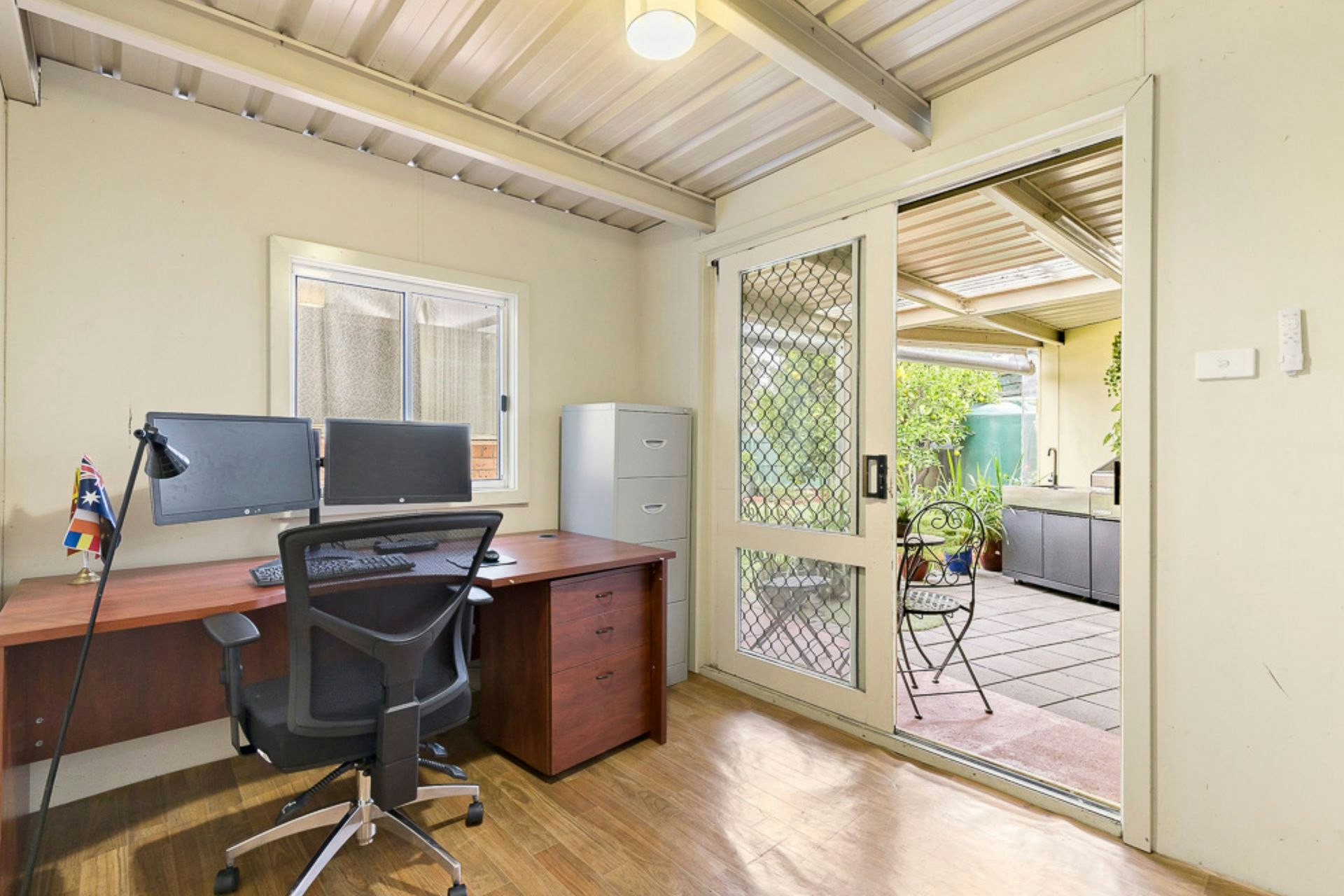 desk