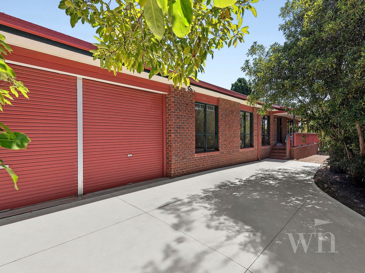 Image of garage