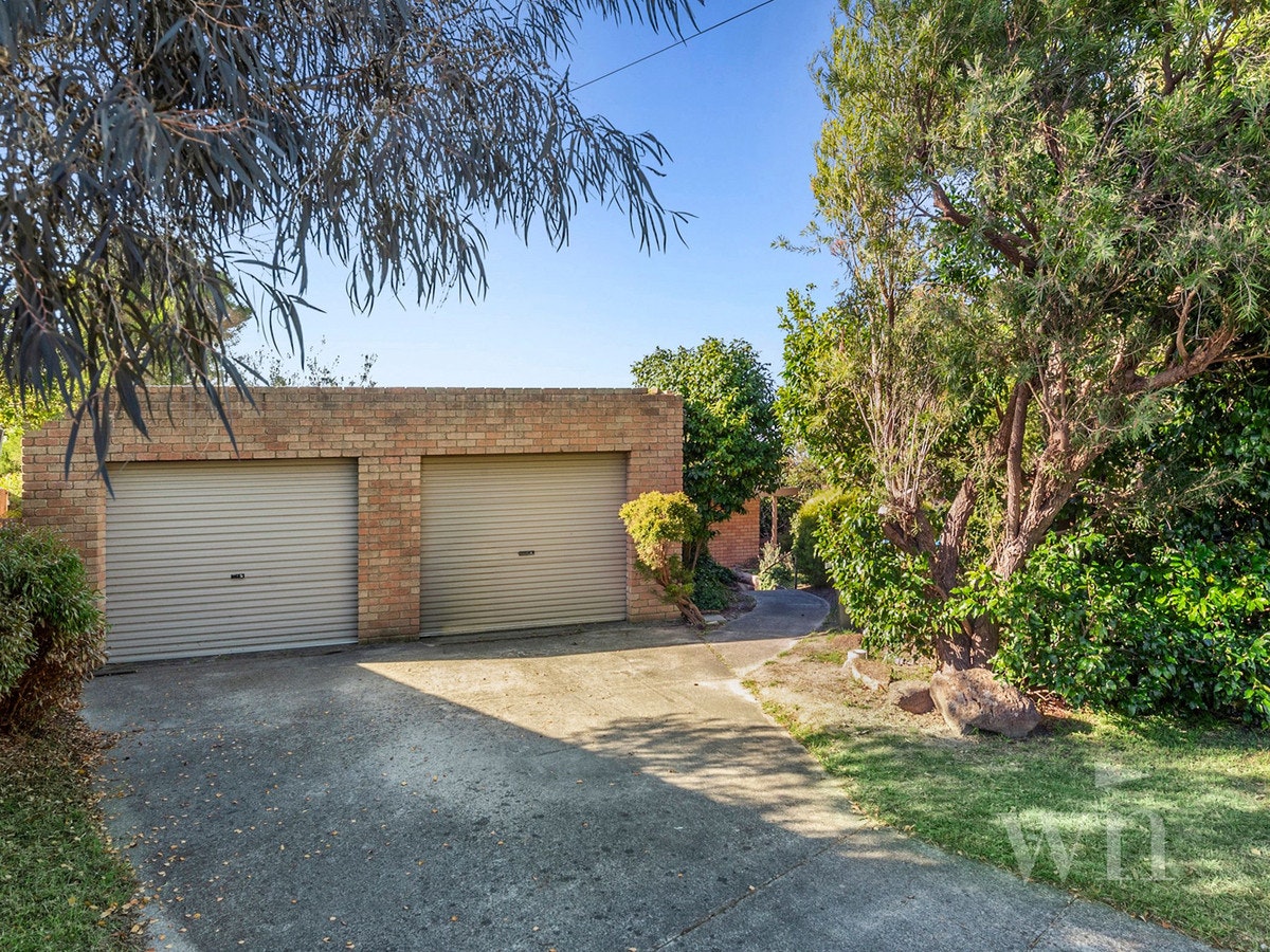 Image of garage