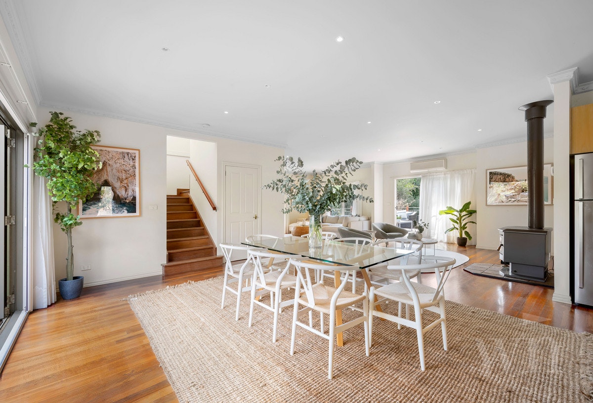 Image of dining room