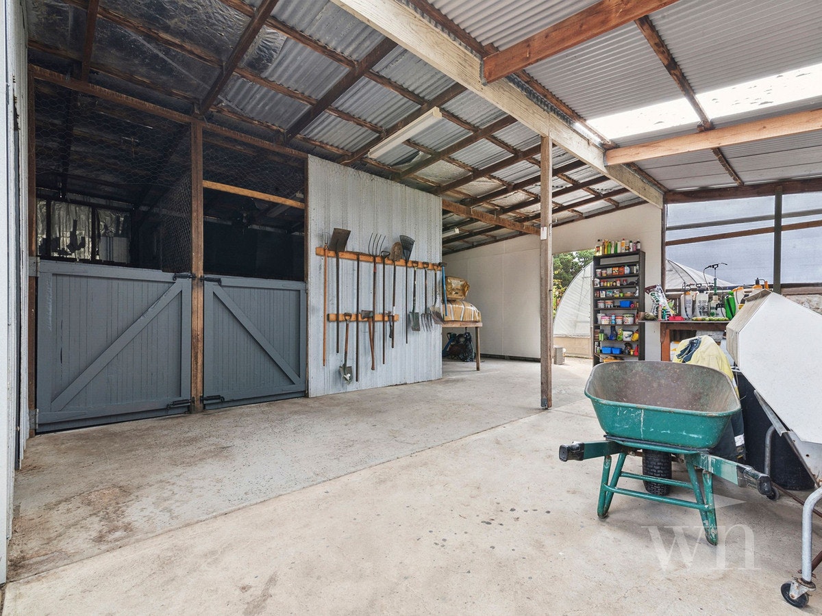 Image of garage