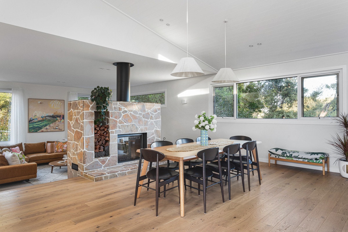 Image of dining room