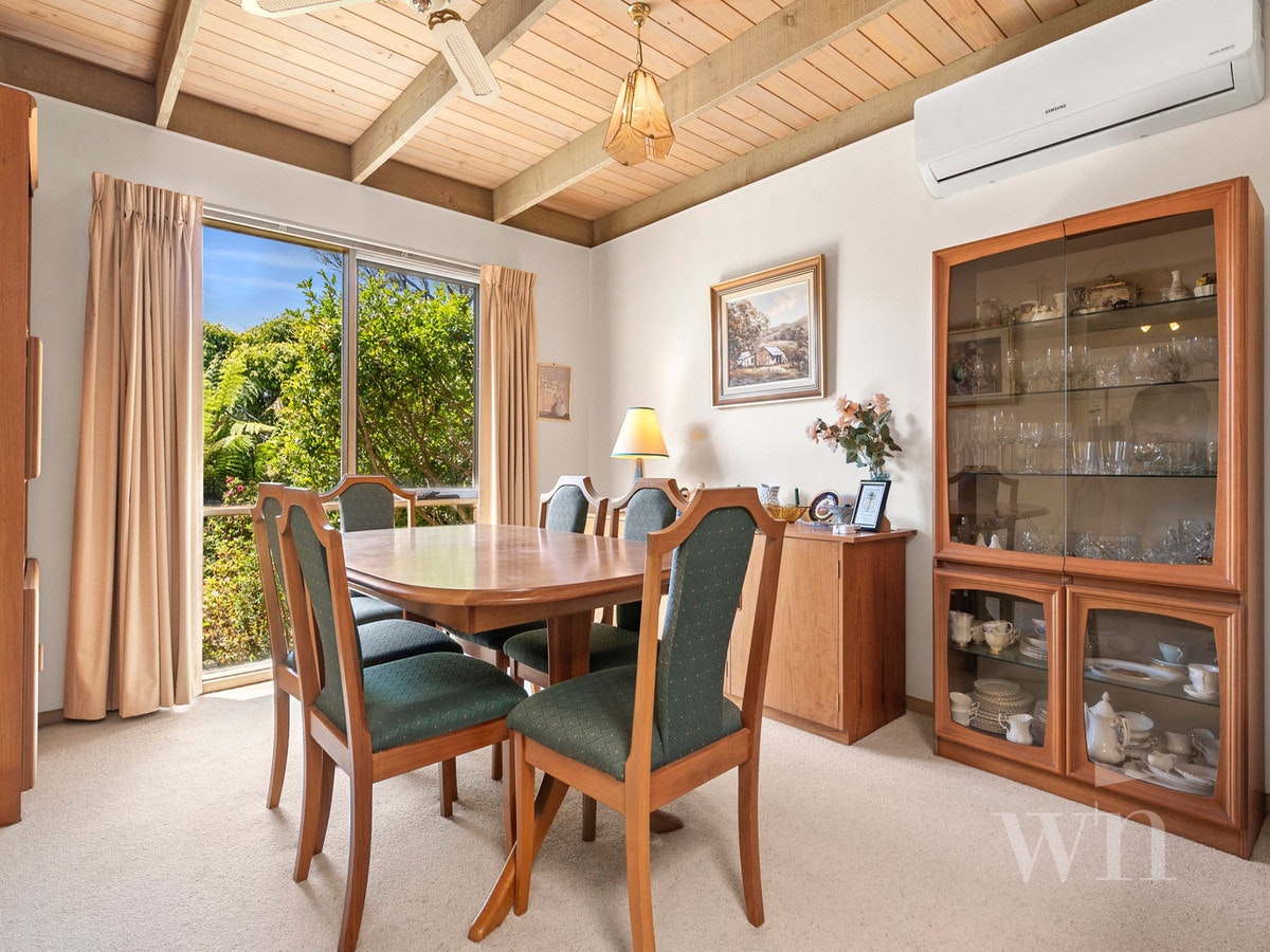 Image of dining room
