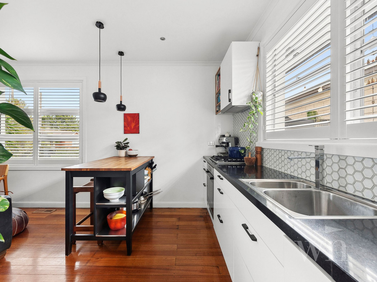 14 Karella Crescent, Mornington - Thumbnail 3
