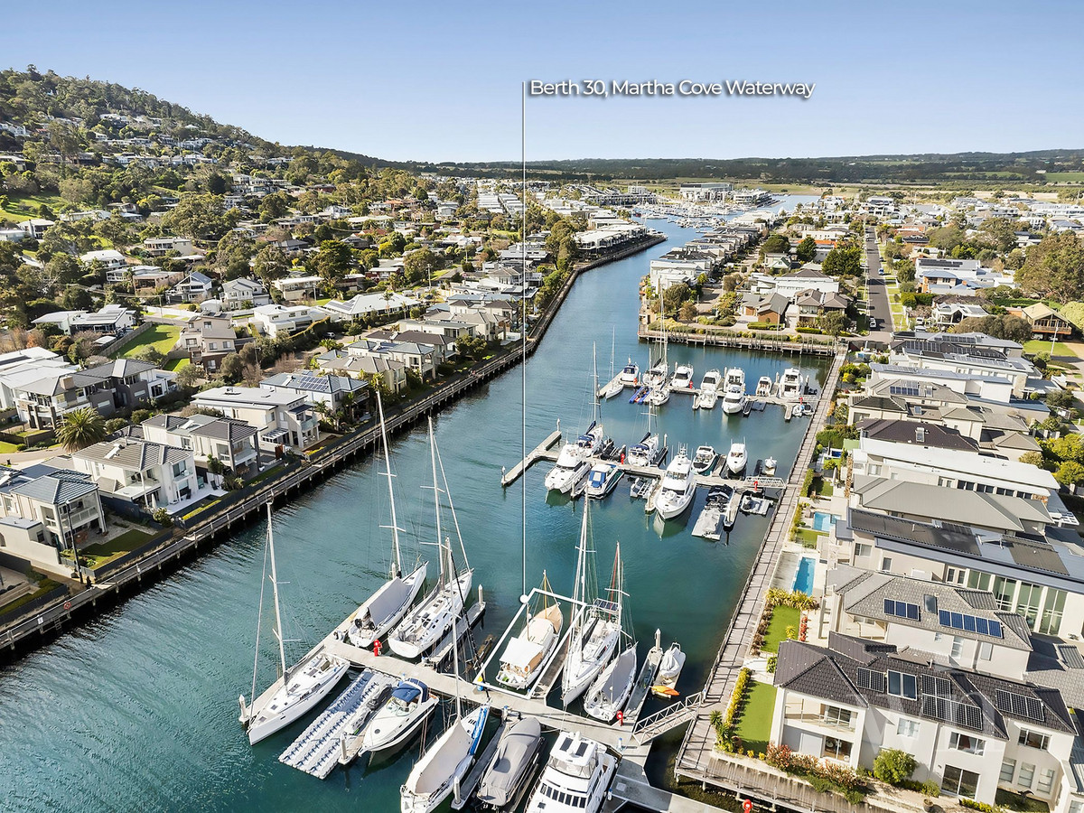 Berth 30 Martha Cove Waterway, Safety Beach - Thumbnail 4