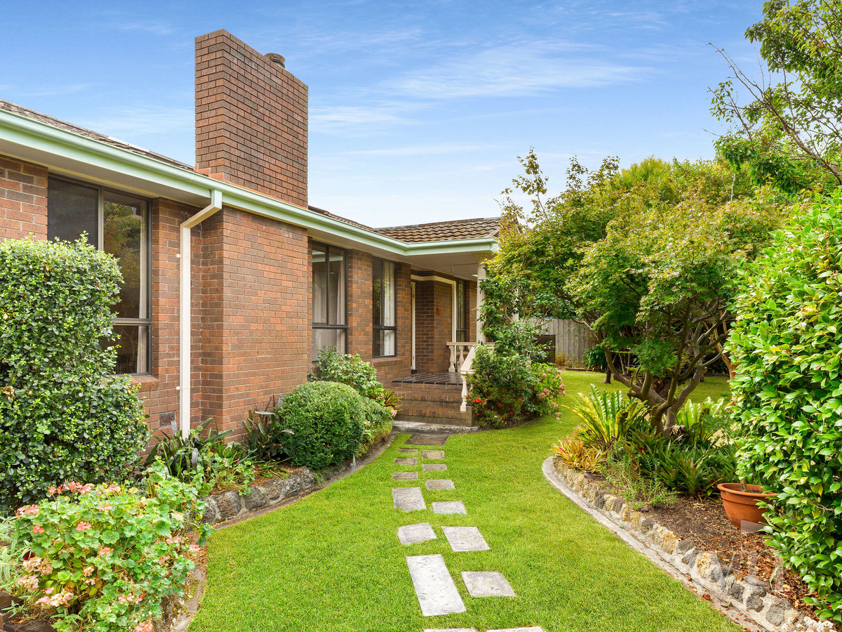 13 Shanns Avenue, Mount Martha - Thumbnail 5
