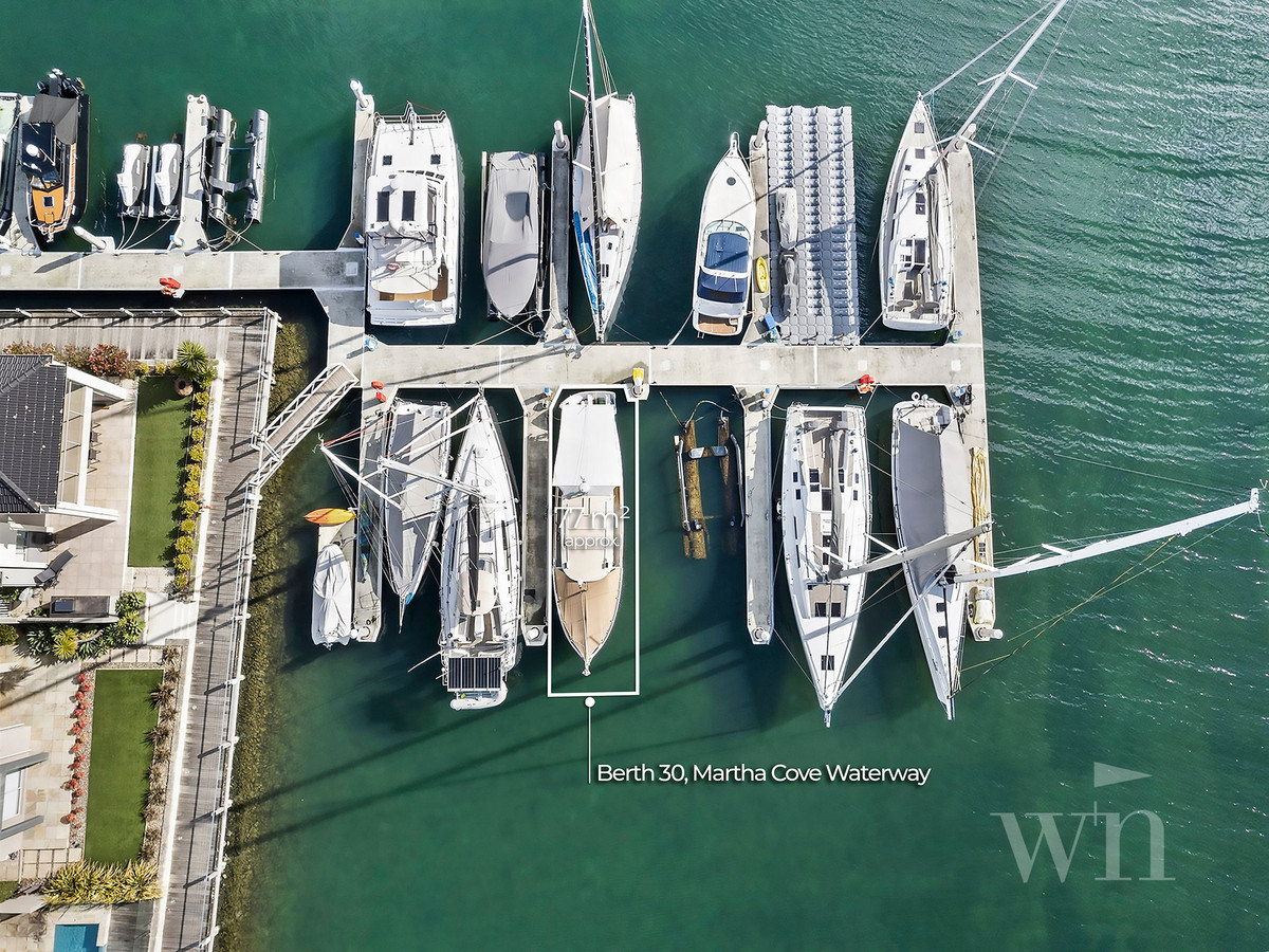 Berth 30 Martha Cove Waterway, Safety Beach - Thumbnail 3